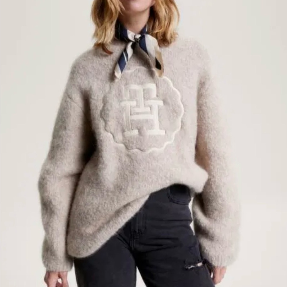 TH MONOGRAM STAMP BRUSHED ALPACA OVERSIZED JUMPER